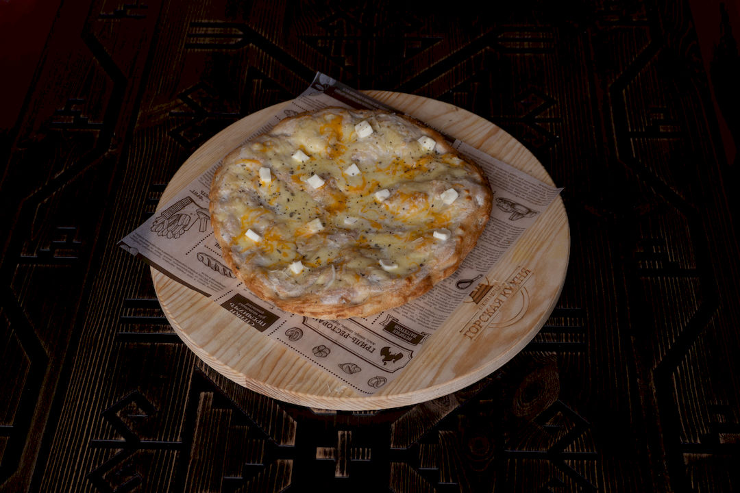 Римская сырная пицца